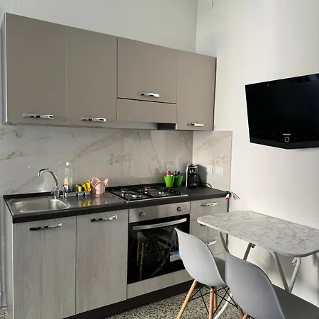 Martina アパート モンデッロ